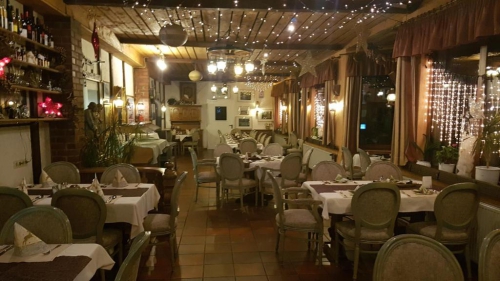 restaurant